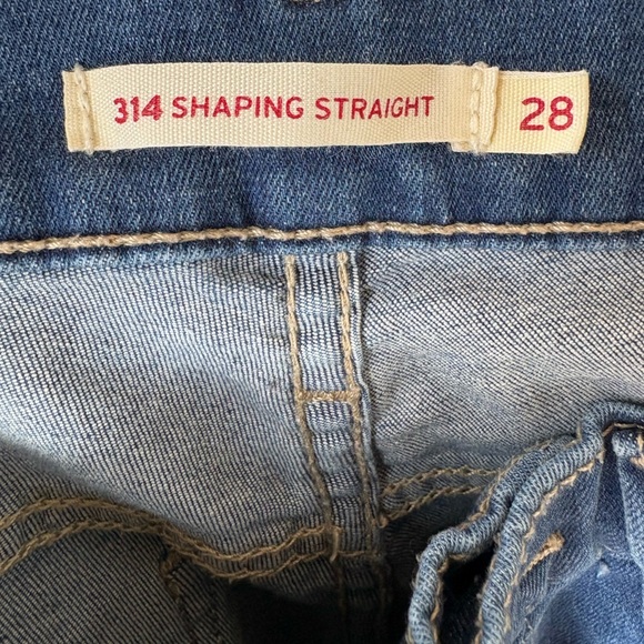 Levi's 314 Shaping Straight blue Jeans denim size 28 women’s preloved - Picture 4 of 8